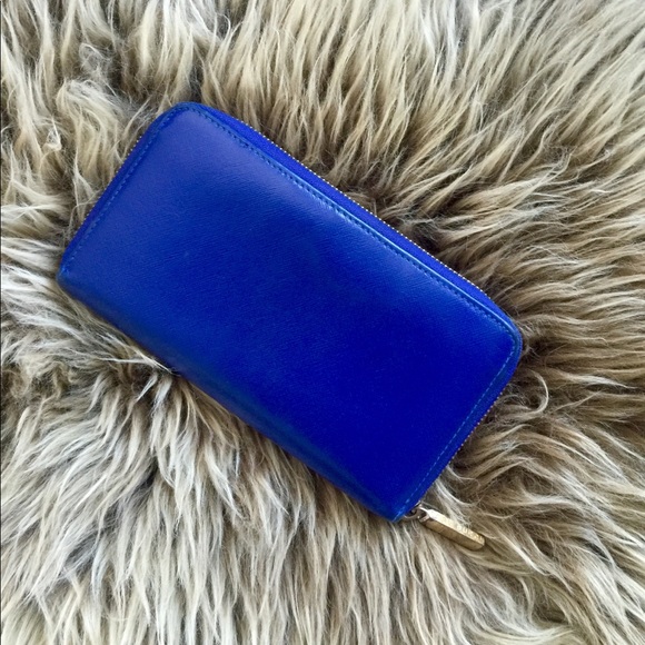 Sale!!! Tory Burch wallet - Picture 2 of 8